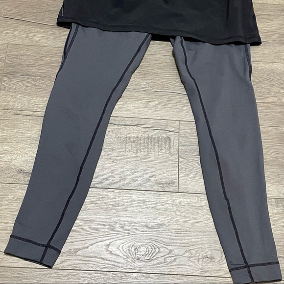 Athleta 2-In-1 Skirt Leggings In Black and Gray Size Small. - Picture 3 of 9